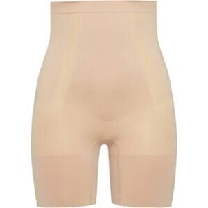 Spanx OnCore High-Waisted Mid-Thigh Short soft nude small 
$78.00 (b36.5) NWOT